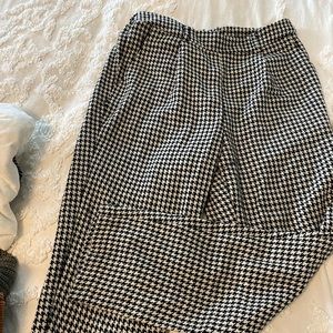 Vintage black & white houndstooth dress pants 🖤